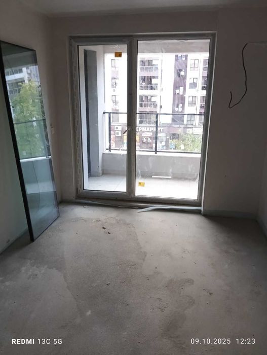 Продава се Двустаен апартамент в Пловдив, Тракия - 67 кв.м за 1389 €/кв.м - Снимка #1