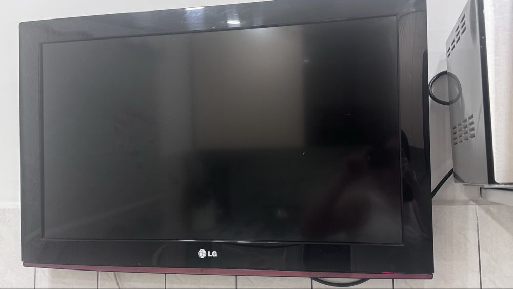 Продам телевизор