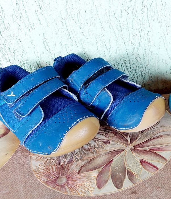 Adidași Decathlon nr 24