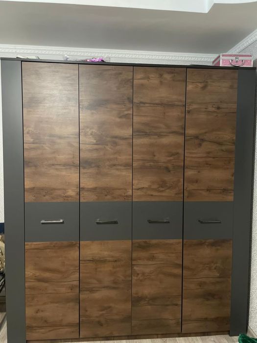 Продам шкаф и комод