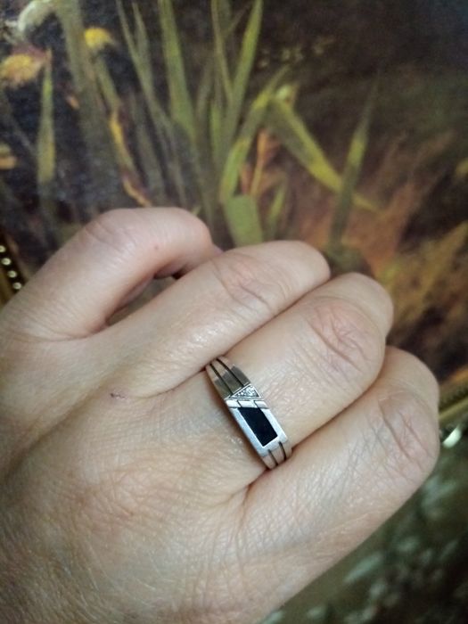 Мужское серепрянное кольцо с цирконом размер 21
