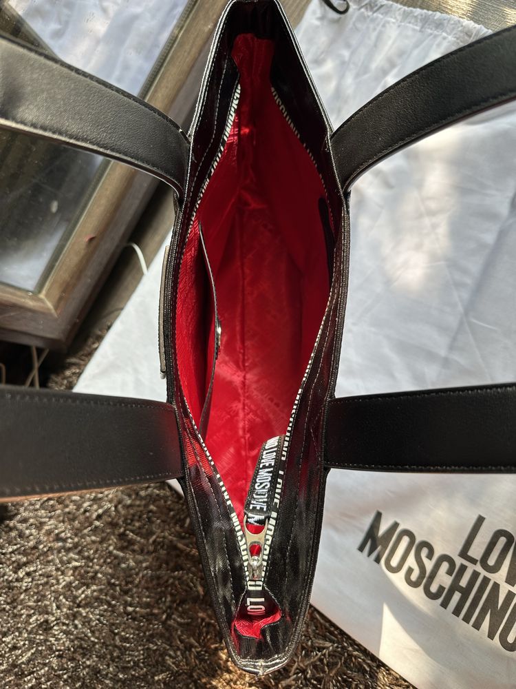 Чанта Moschino Love