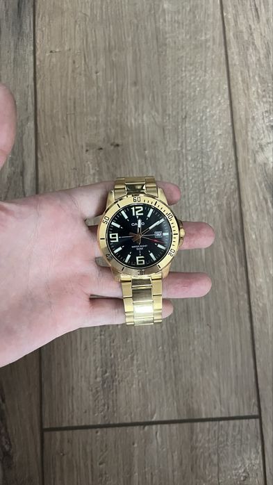Часы Casio.