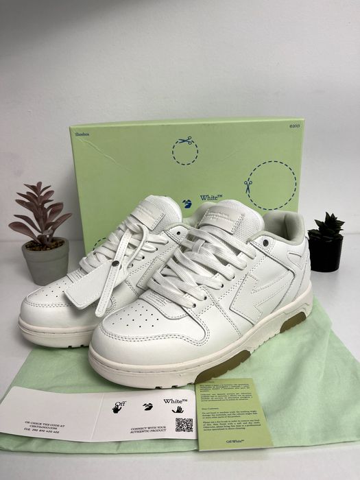 Off White Out Of Office(DS)(DOAR 40,42)