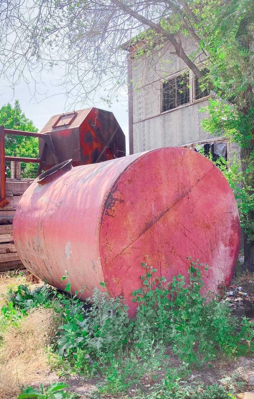 Продам Емкость 11 Куб