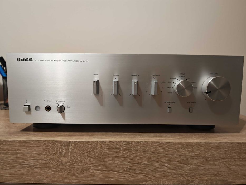 Vând amplificator Yamaha A-S701