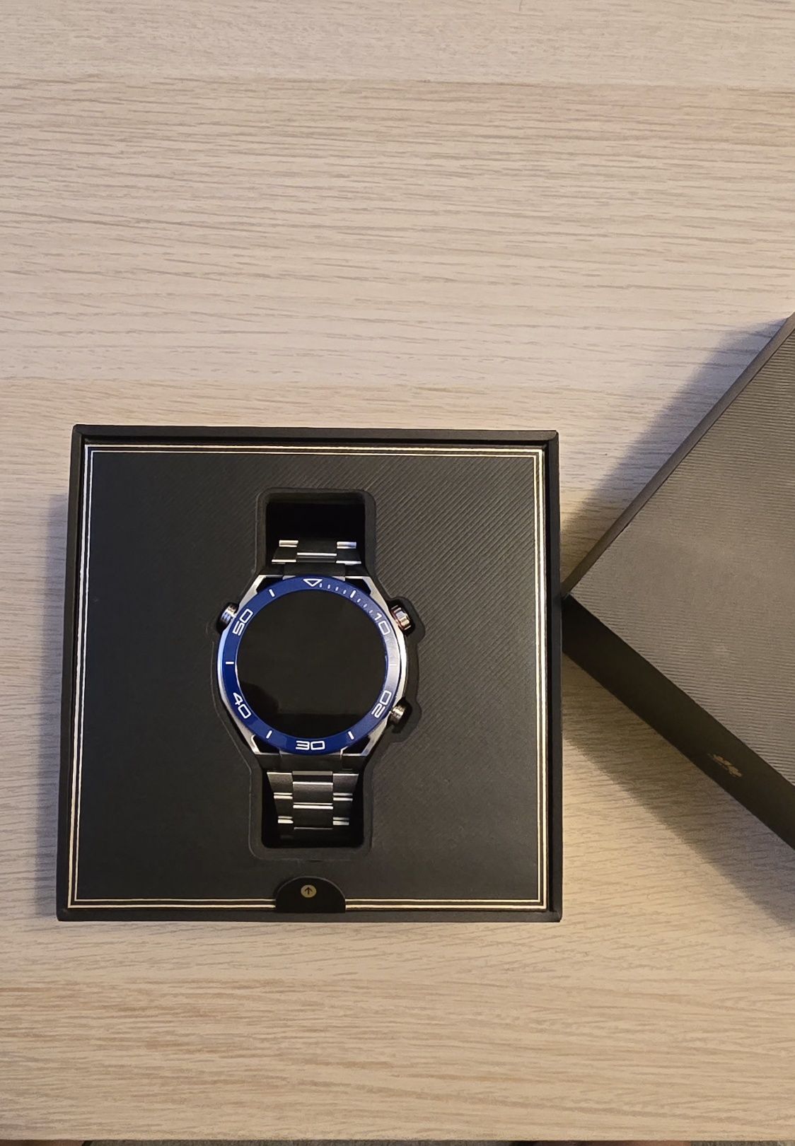 Смарт часовник Huawei Watch Ultimate