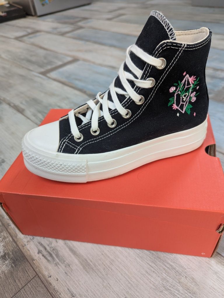 Converse Chuck Taylor All Star Lift