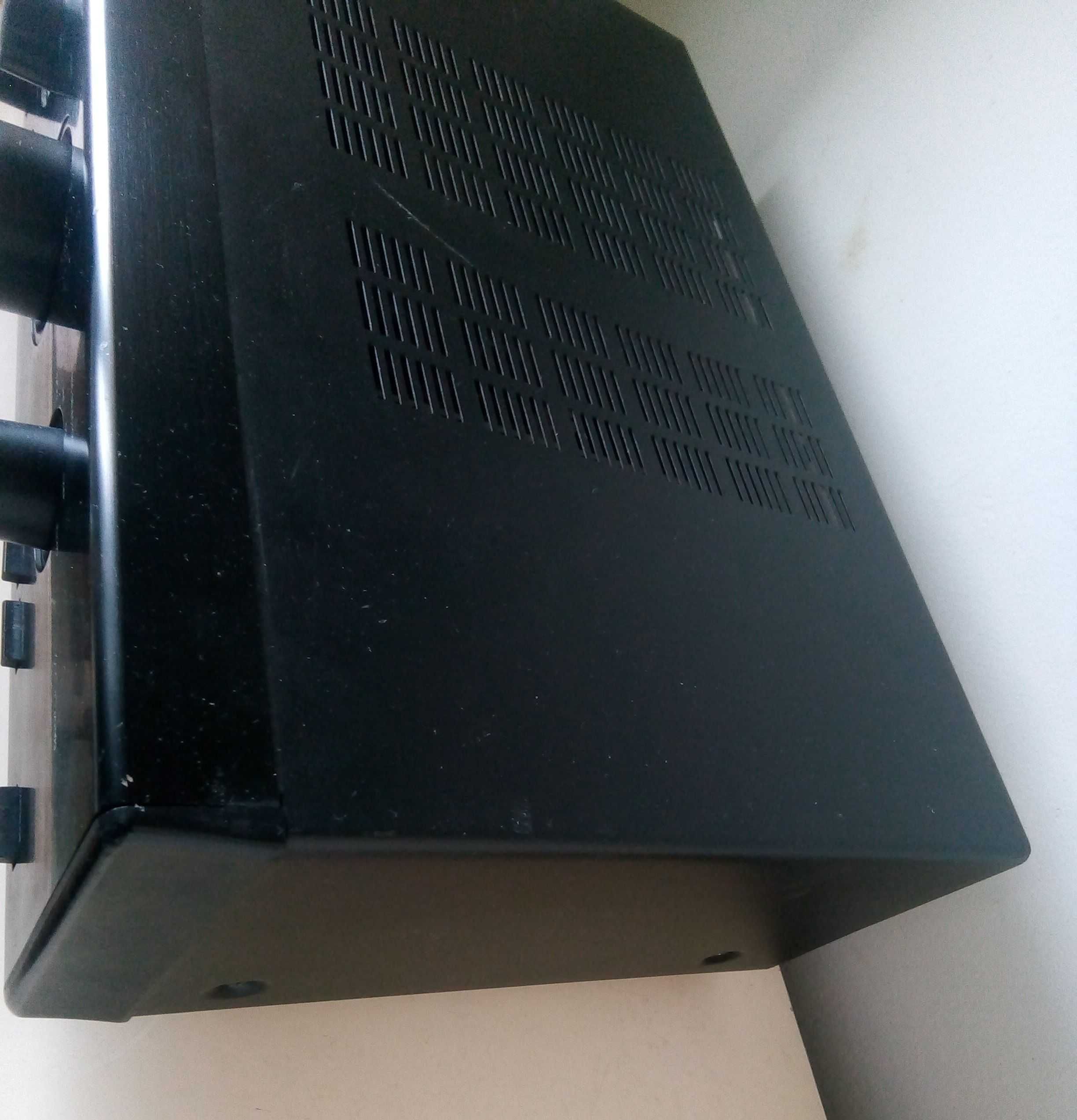 Усилвател Onkyo A-8051