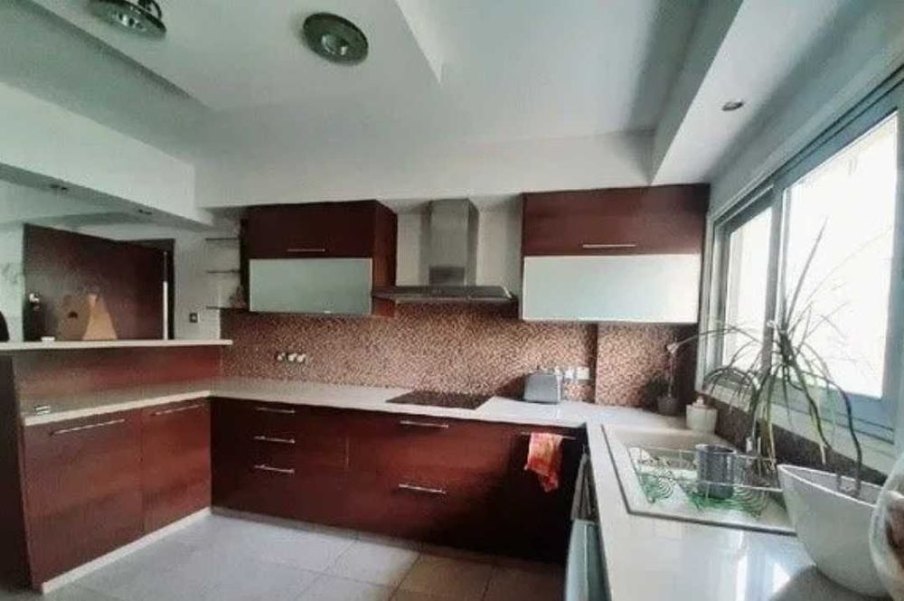 Дава се под наем Четиристаен апартамент в Пловдив, Каменица 1 - 103 кв.м за 469.2 € - Снимка #1