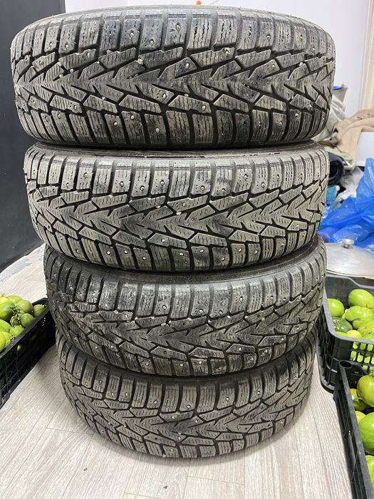 Срочно!! Продам зимние шины Nordman (Россия)