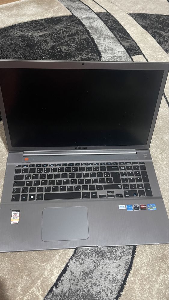 Dezmembrez Laptop Samsung Np700 Chronos 7