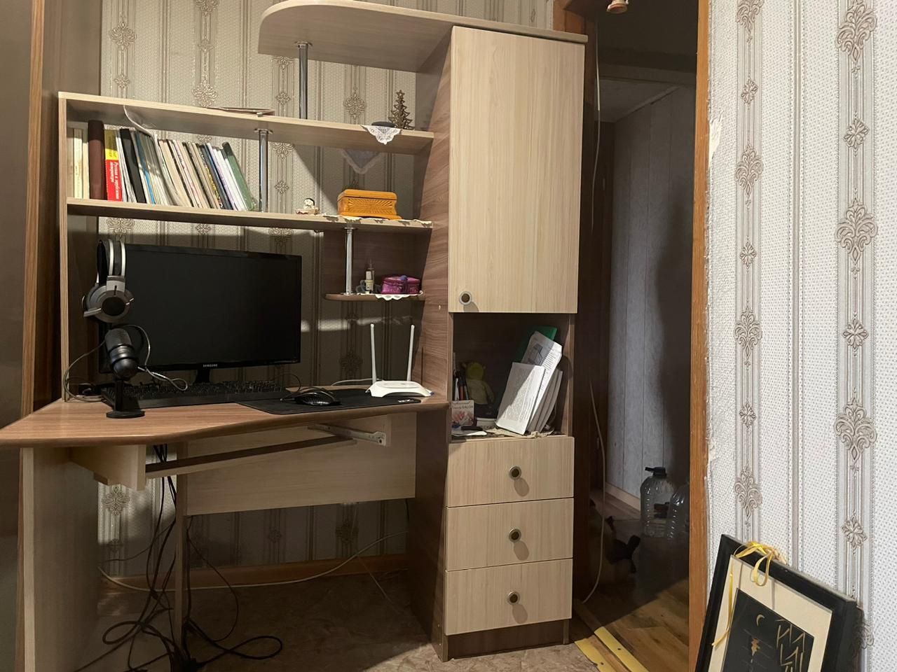 Продам стенку новую