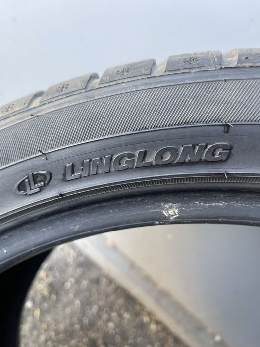 Продам зимние шины 245/40 R19