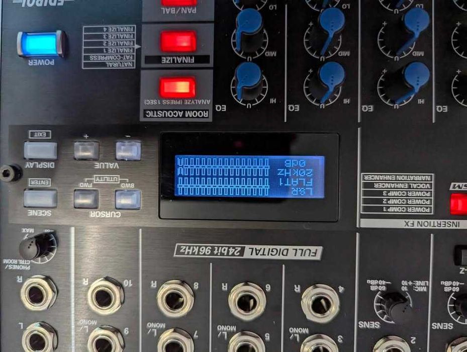 Digital audio mixer ROLAND edirol M-10 DX (24 bit/ 96 khz)
