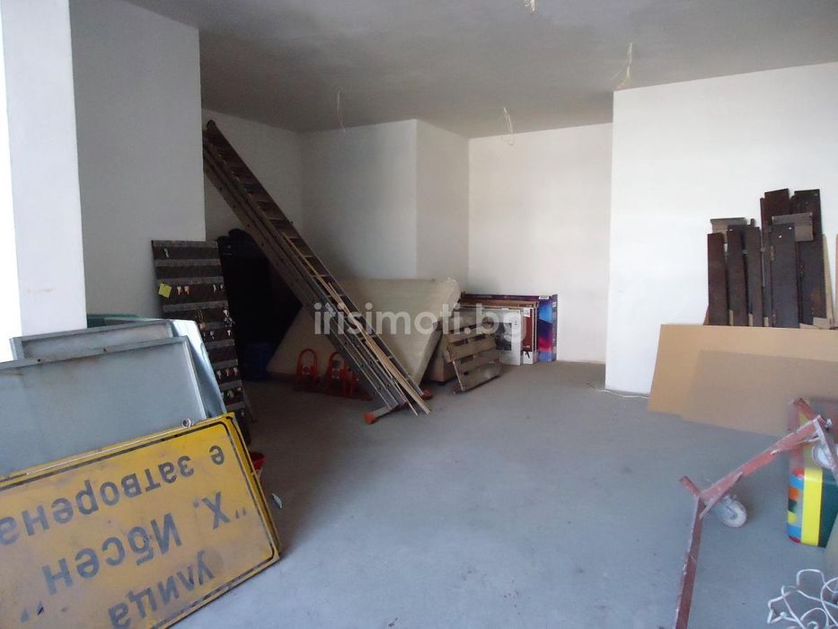 Продава се Магазин в София, Кръстова вада - 81 кв.м за 2552 €/кв.м - Снимка #2