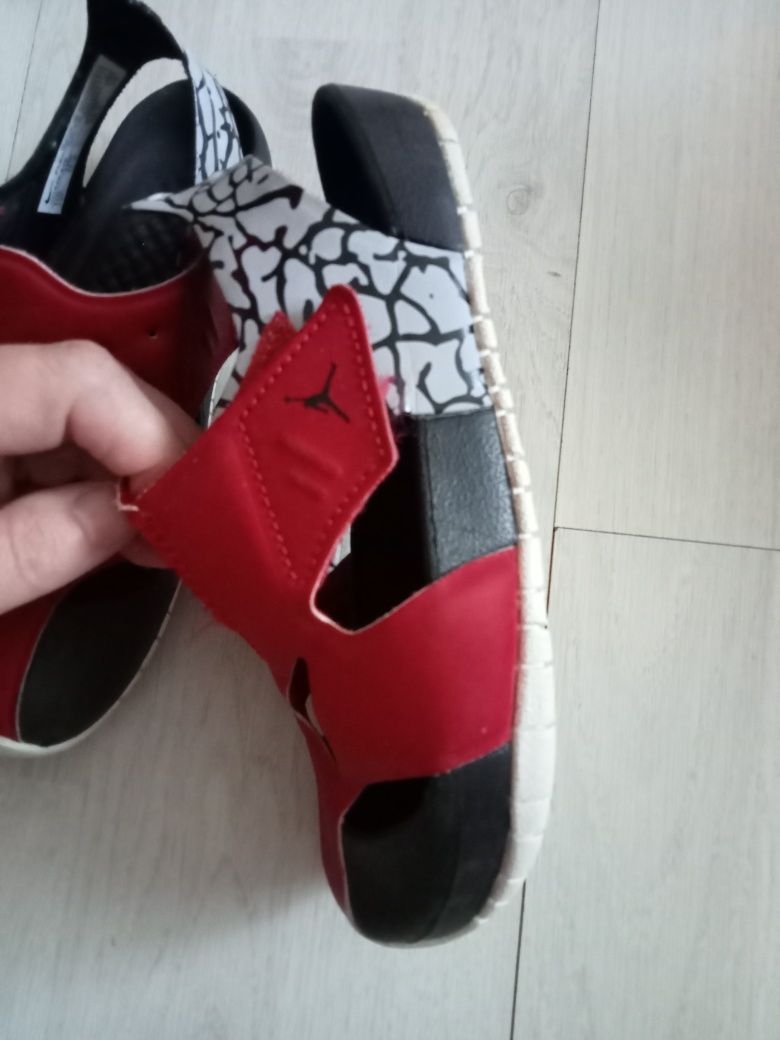Детски сандали Jordan,nike