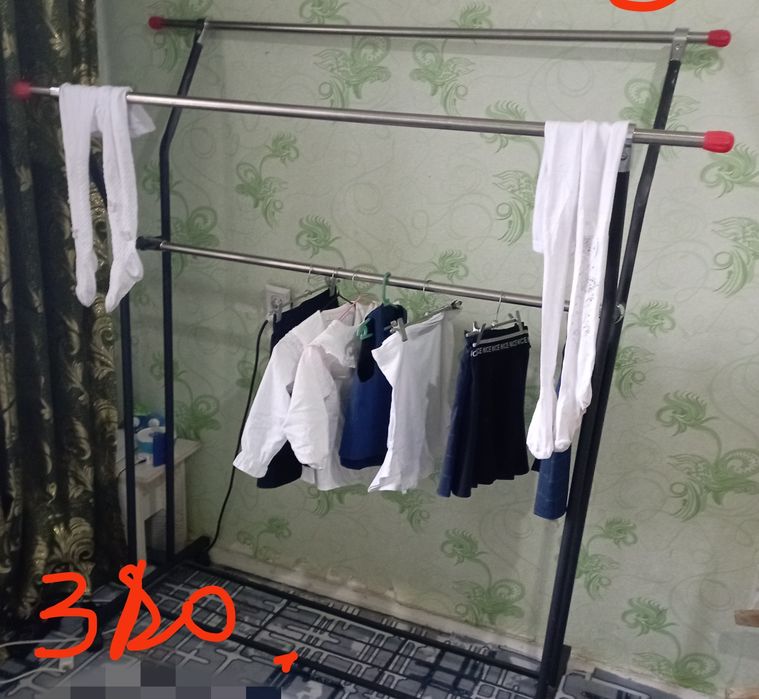 Вешалка.  сотилад