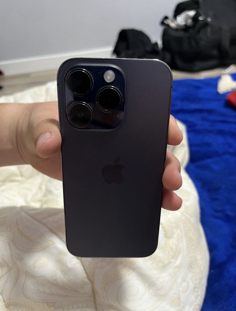 iPhone 14 pro, в идеальном состоянии