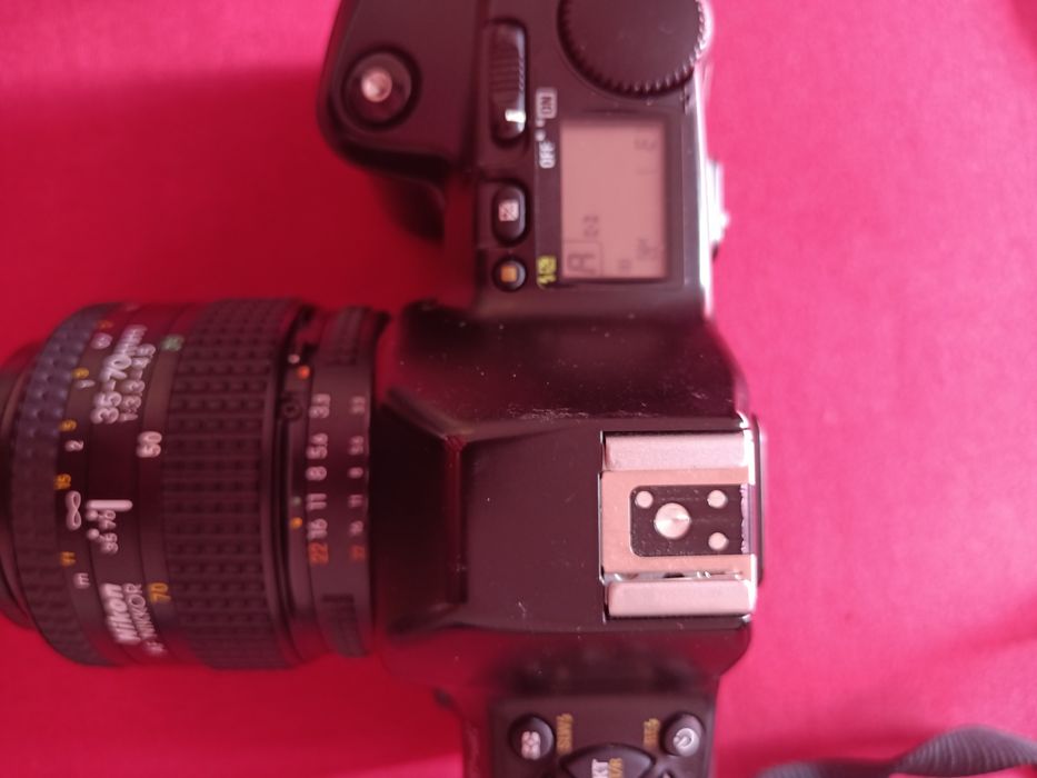 Aparat foto Nikon f-601m in stare perfectă