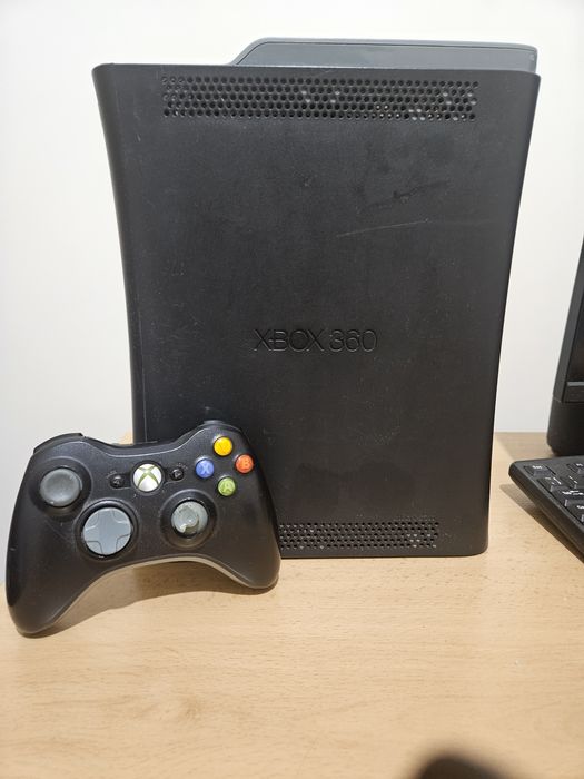 Xbox 360 120Gb с контролер