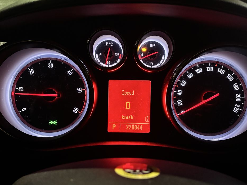 Vând Opel Meriva 2011