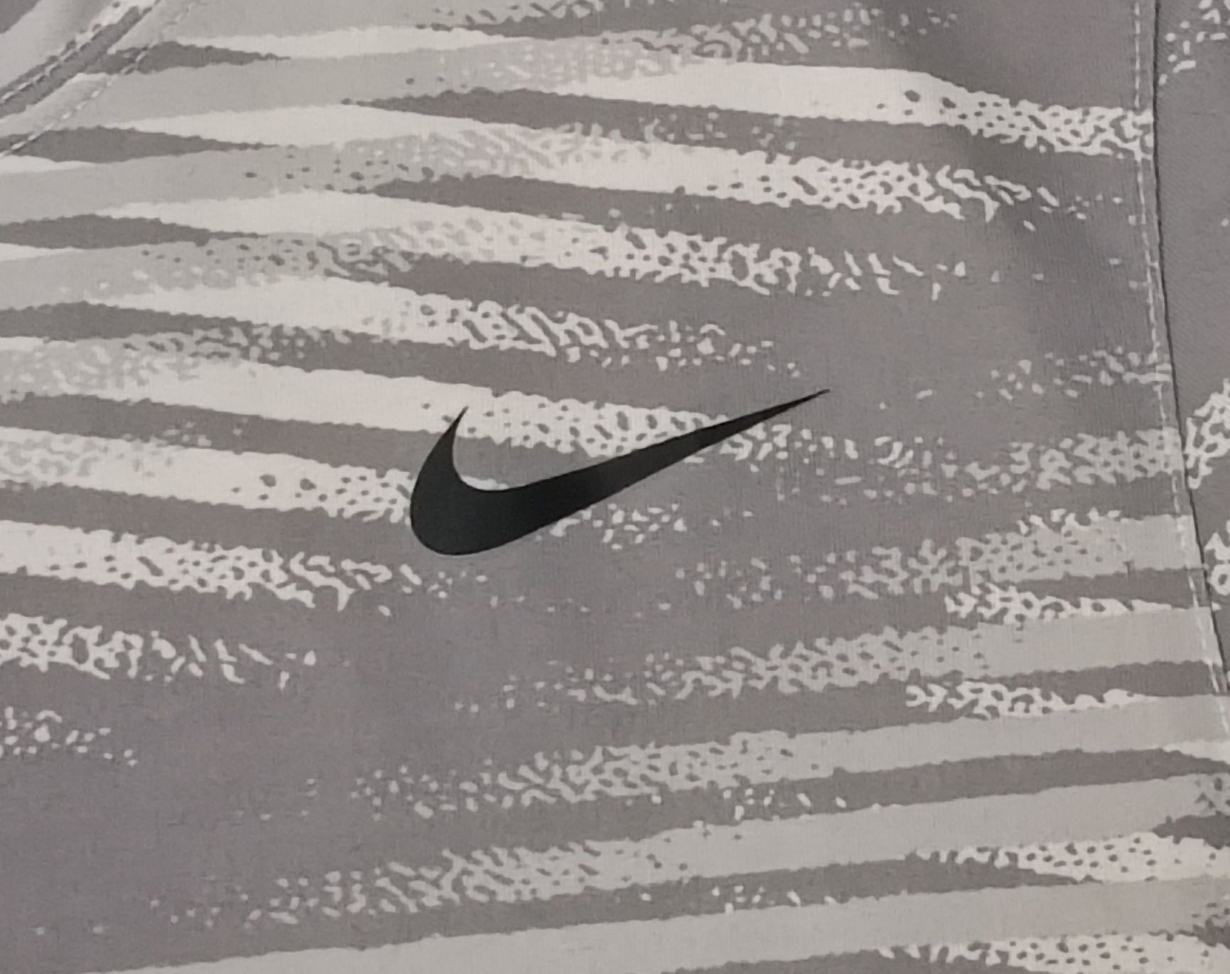 Nike DRI-FIT оригинална тениска S Найк спортна фланелка фитнес