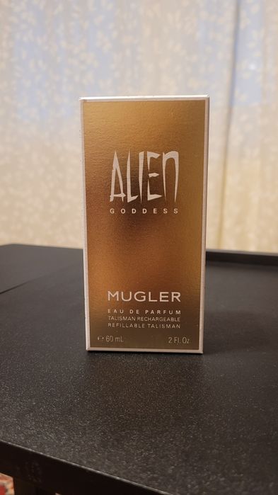 Apa de parfum Alien Goddess de la Mugler 60, nou cu eticheta