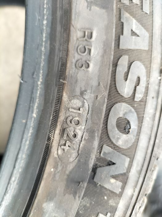 2бр. Всесезонни гуми 18 цола 245/40/18 Tracmax