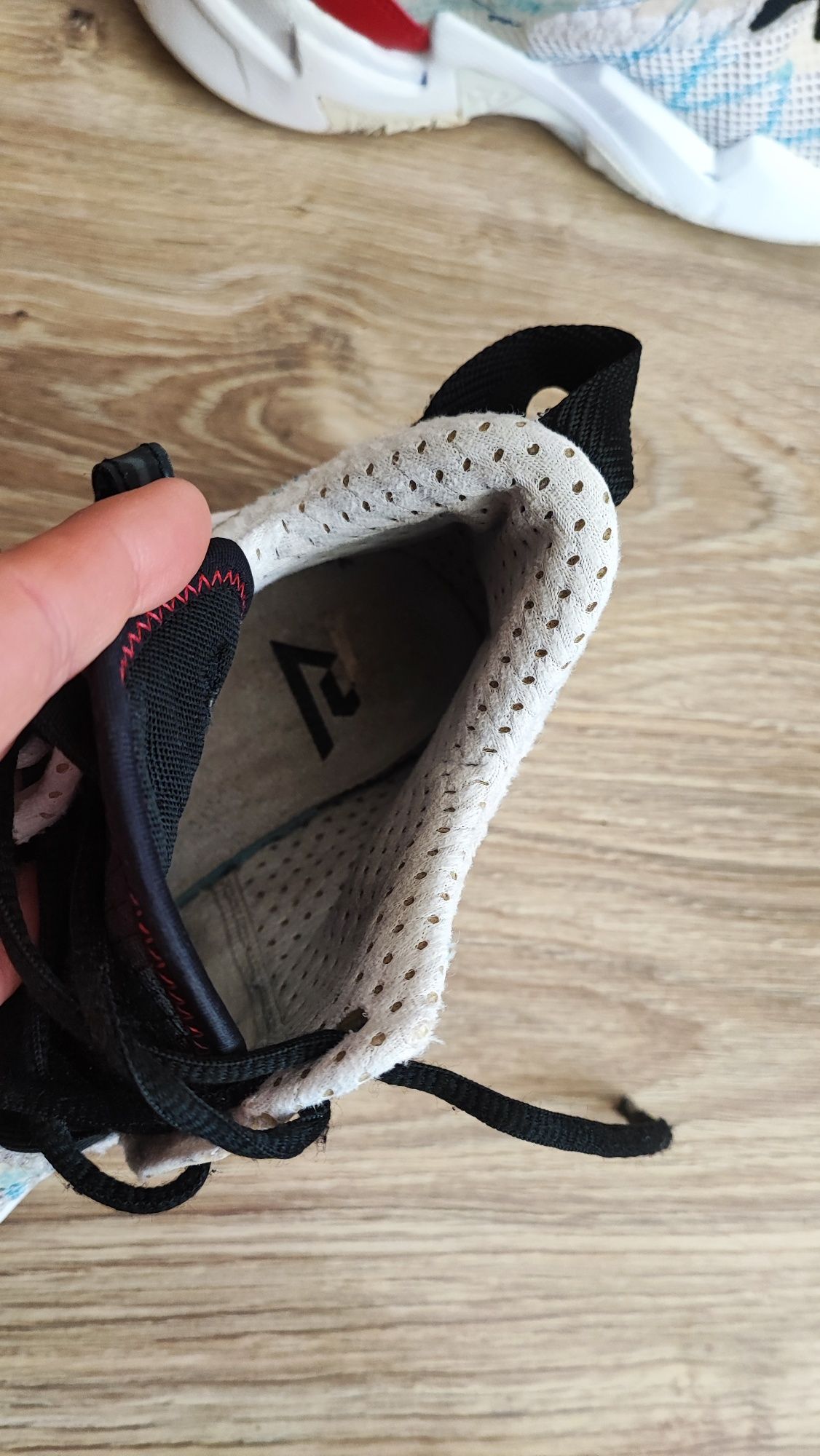 Маратонки Ai Jordan Uk5.5 Eur38 5