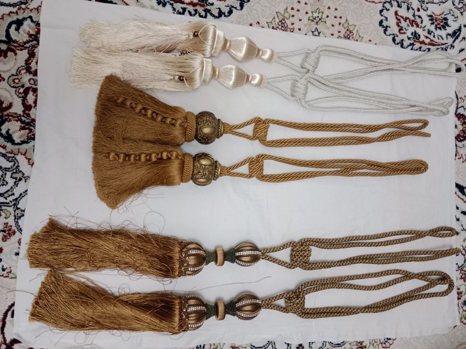 Продам кисти для штор