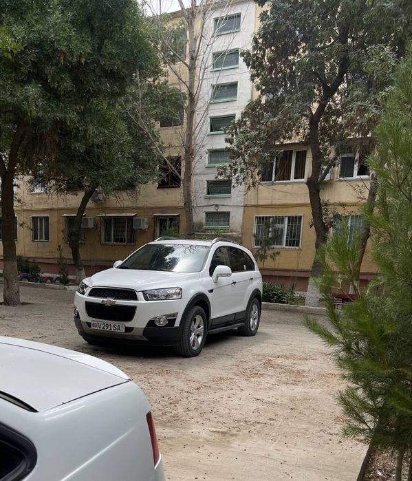 Продаётся Каптива 2 год в 2012 пробег 110 бензин