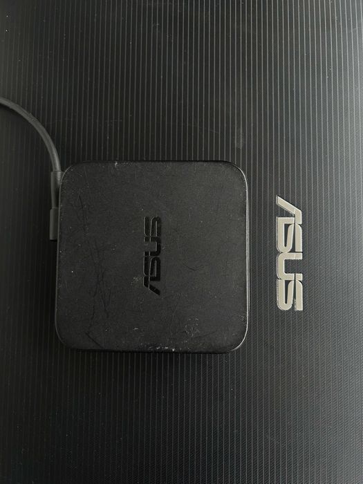 Лаптоп ASUS 17.3' Intel 2Core/6GB/NVIDIA GT 740M/256 SDD/750 HD