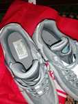 Vînd 2 perechii adidași Nike air for