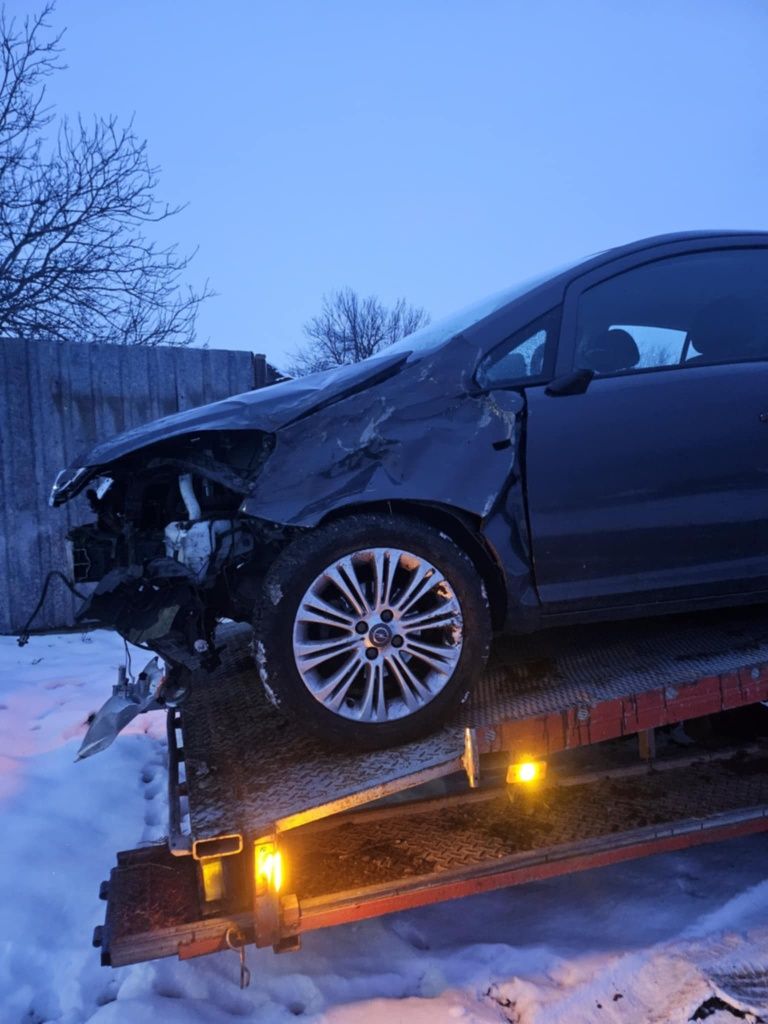 Opel corsa на части