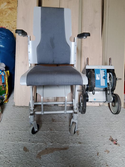 Scara mobila pentru oameni cu dizabilități