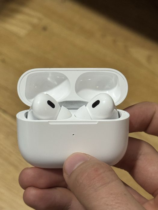 AirPods Pro 2 cu husă (complet nou)