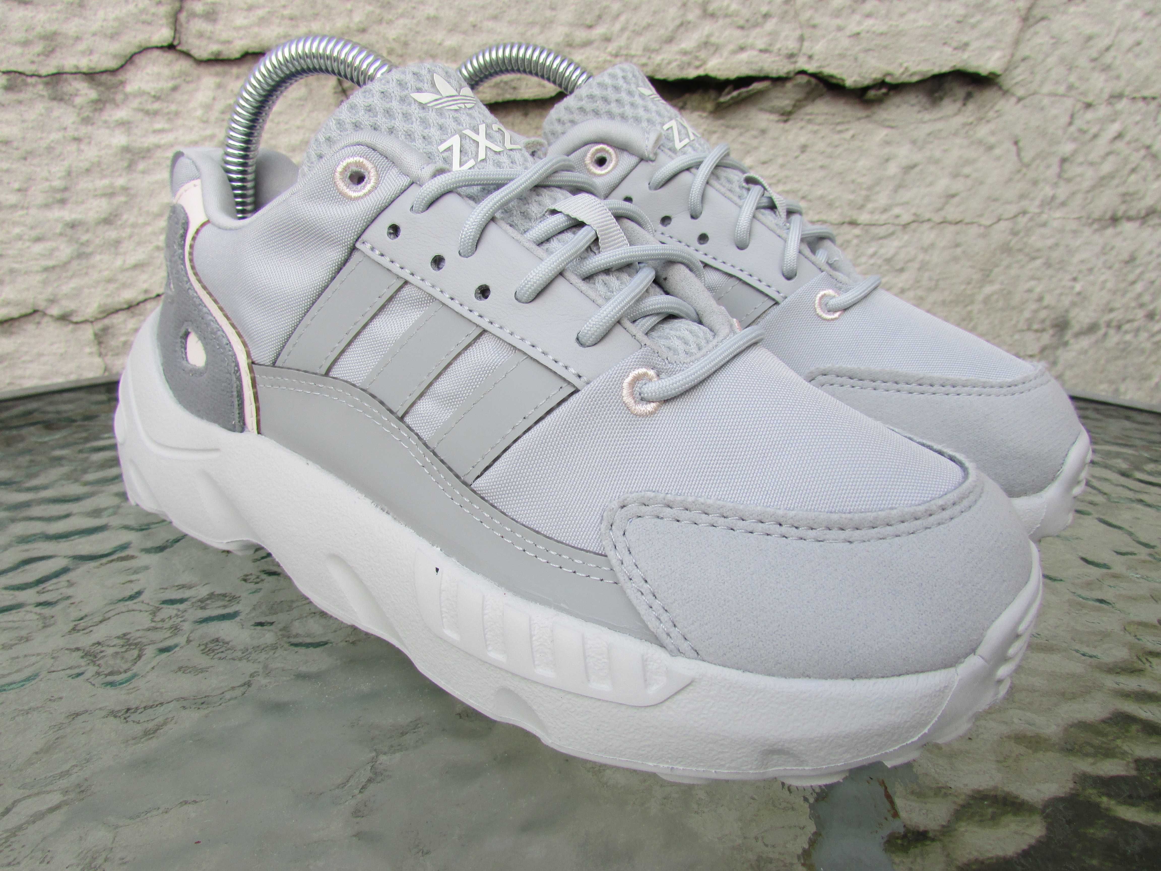 Детски маратонки Adidas ZX 22