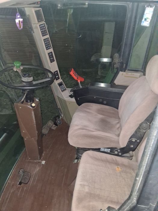 Vând combina john deere 2054 sau schimb cu tractor