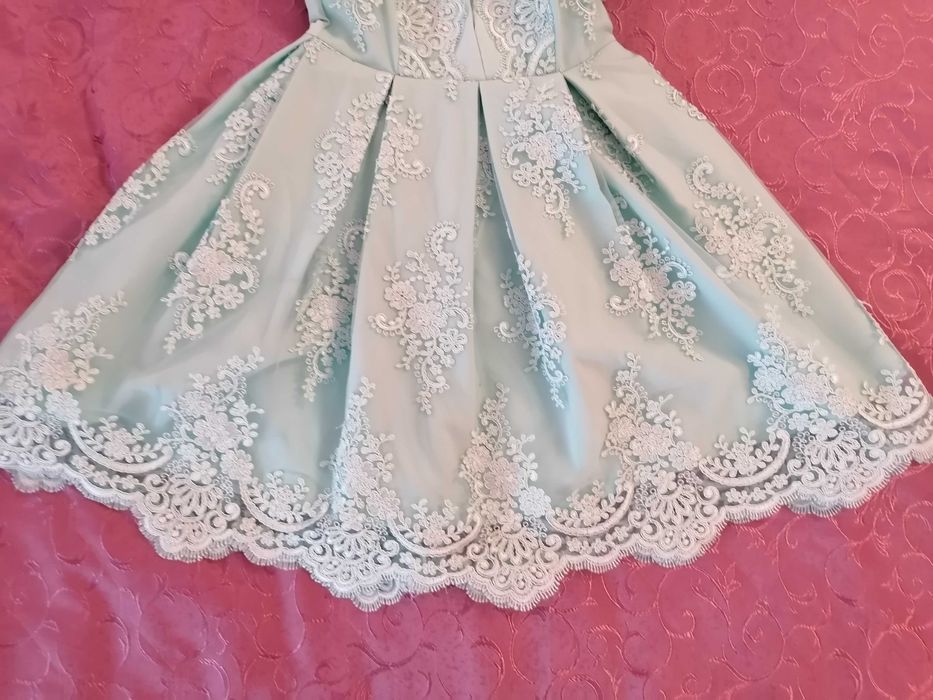 Vand rochie Marimea M