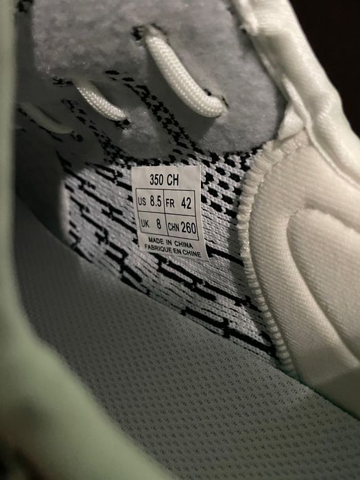 Yeezy 350 v3 albi