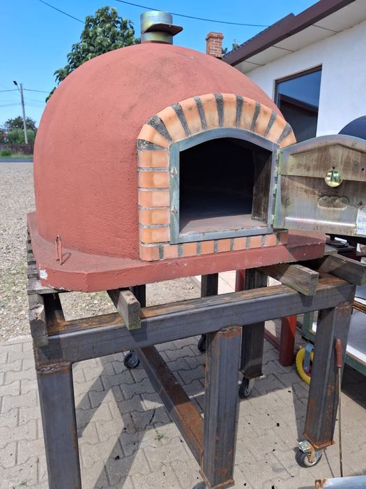 Vând cuptor traditional mobil pizza/pâine