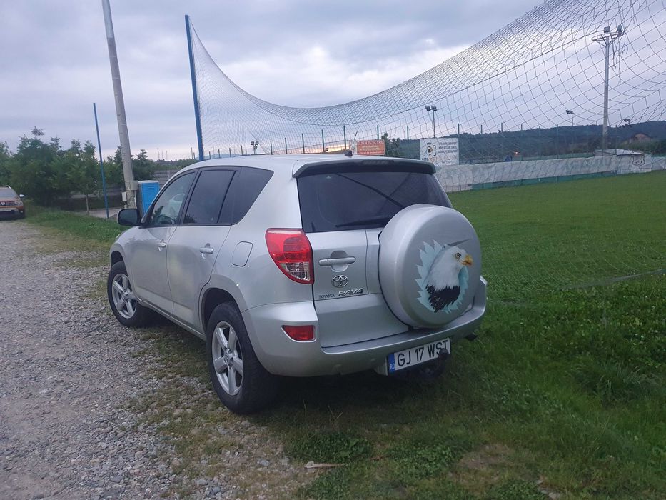 Vand Toyota Raw 4,an fab.2006,4x4 permanent