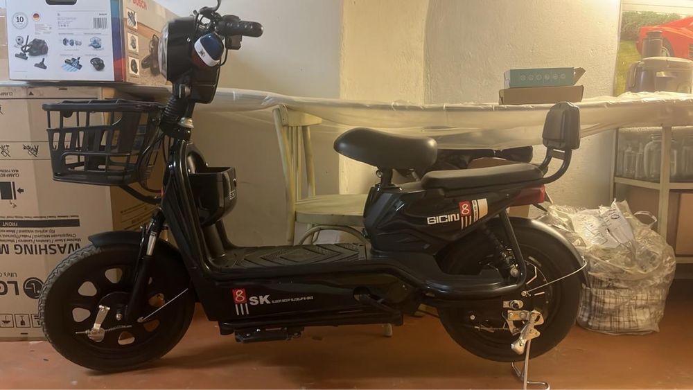 электрический скутер