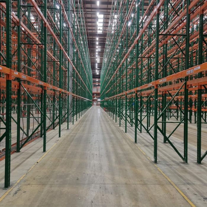 Rafturi metalice Dexion