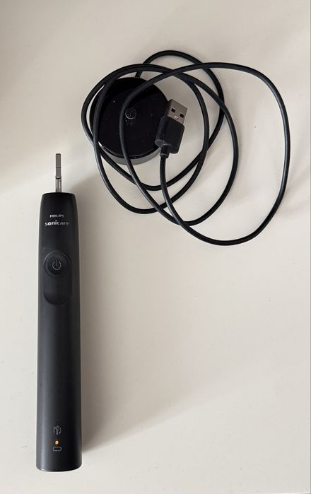 Электрическая зубная щетка Philips Sonicare