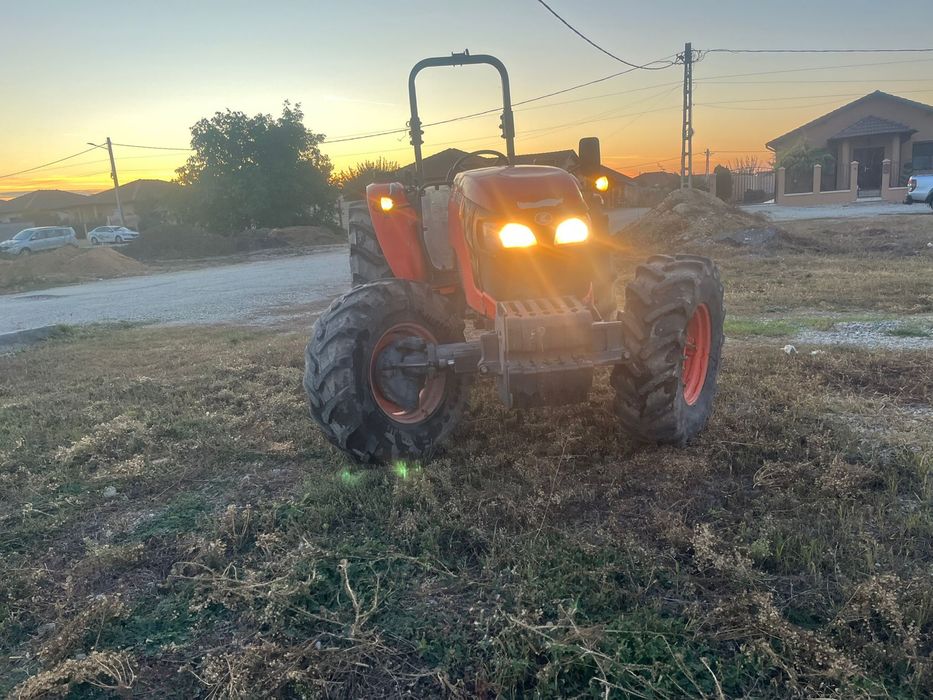 Tractor 4x4 ,70 Cp