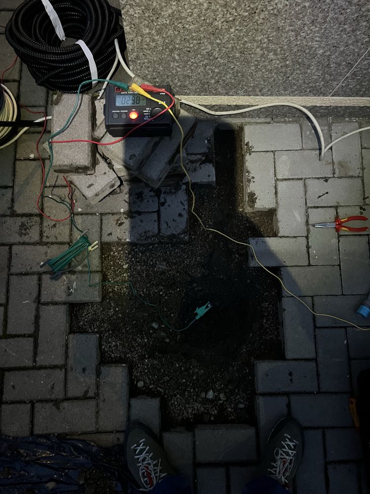 Instalator / electrician