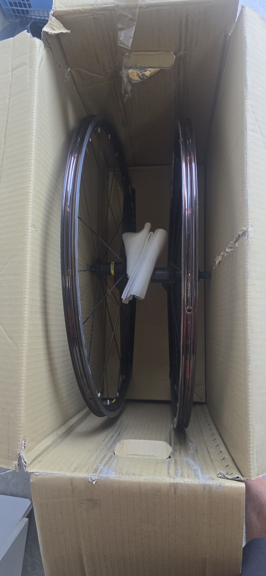 Шосейни капли Mavic Aksium Elite UST