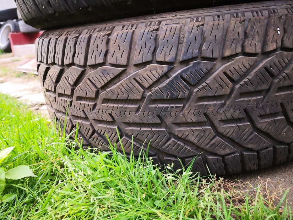 Anvelope iarna Taurus 225 45 r17 Dot 22 / 920lei setul